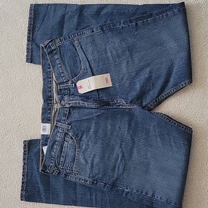 NWT Levi's 505 Regular Fit Men's Jeans 005052765. 38 x 32
